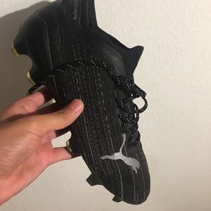 Puma Ultra 1.1 (All black)